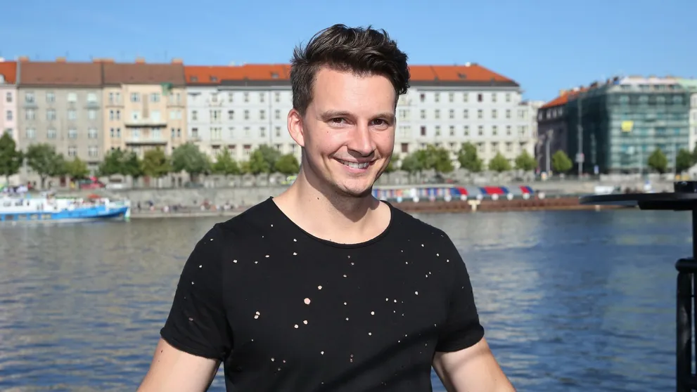 JE KONEC: Karel Kašák řekl sbohem své lásce! Dámy, tenhle hezoun je zase k mání