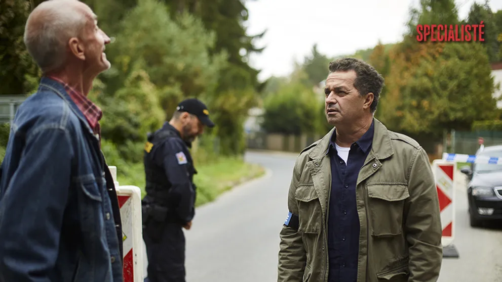 OČIMA EXPERTA: Pokud byl pachatel dřív policista, rozhodně to pro něj neznamená výhodu!