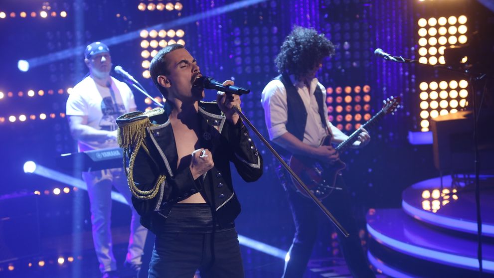 PŘENESTE SE ZPĚT V ČASE: Freddie Mercury věrný originálu až z toho mrazí!