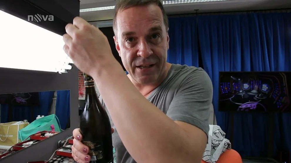 Oholené ruce i létající soutěžící aneb co všechno jste viděli ve 3. díle Tvojí tváře?
