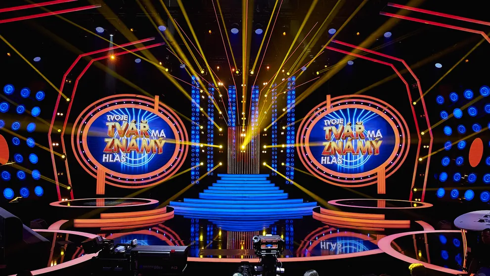 Známe PÁTÉHO soutěžícího 3. řady Tvojí tváře: Bavit vás bude slavný český showman!
