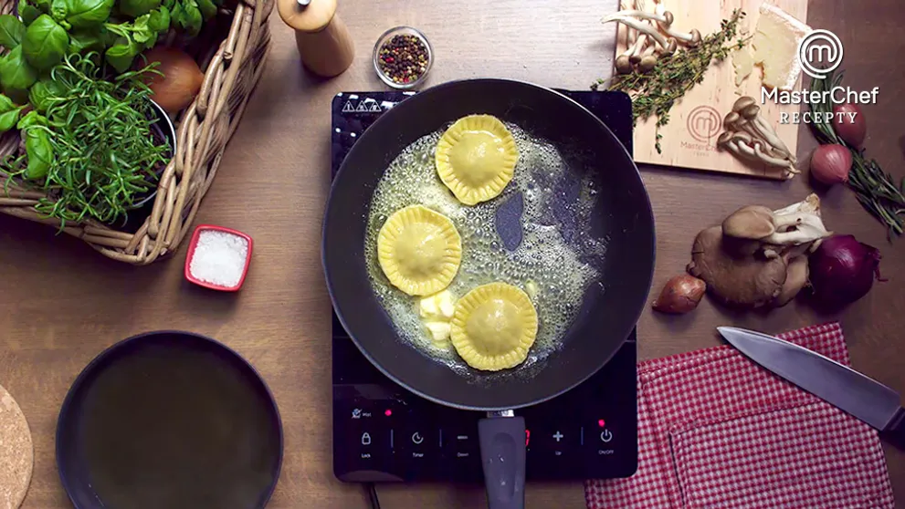MasterChef recepty: Ravioli s houbami od Ester Vosátkové