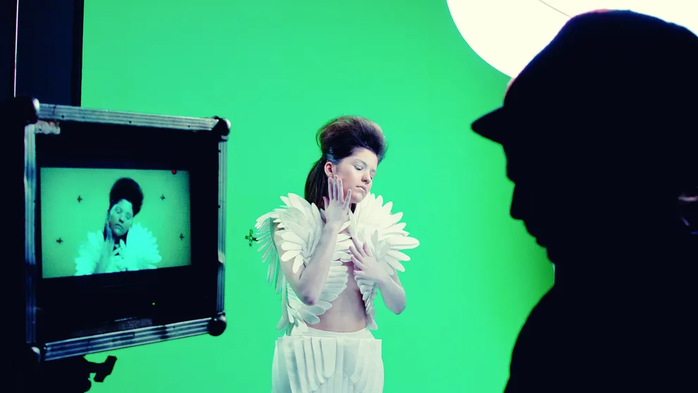 Celeste Buckingham představí svůj nový sexy klip! Už ve čtvrtek na česko-slovenské verzi MTV!