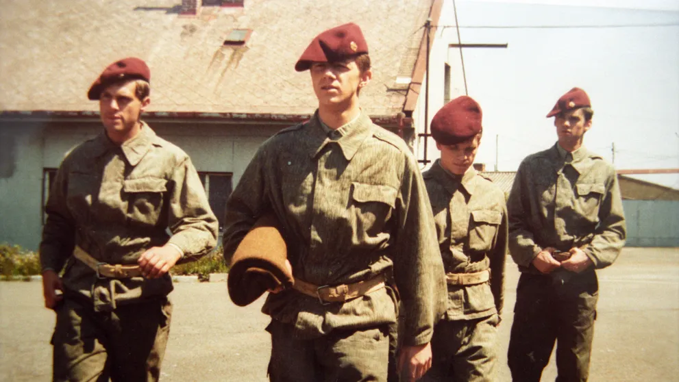 Autentický pohled na vojenský výcvik: Film Copak je to za vojáka odhalil jednu drsnou skutečnost