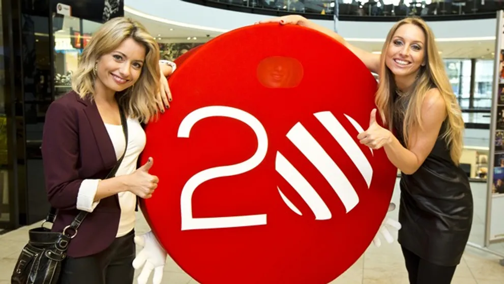 Výstava k 20. narozeninám TV Nova pokračuje. Podívat se na ni můžete přijít do OC Plzeň Rokycanská!